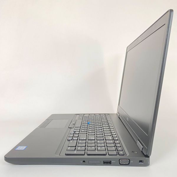 Ноутбук Dell Latitude 5580 15.6" HD i5-7300U\8 GB RAM\240 GB SSD а-2925 фото