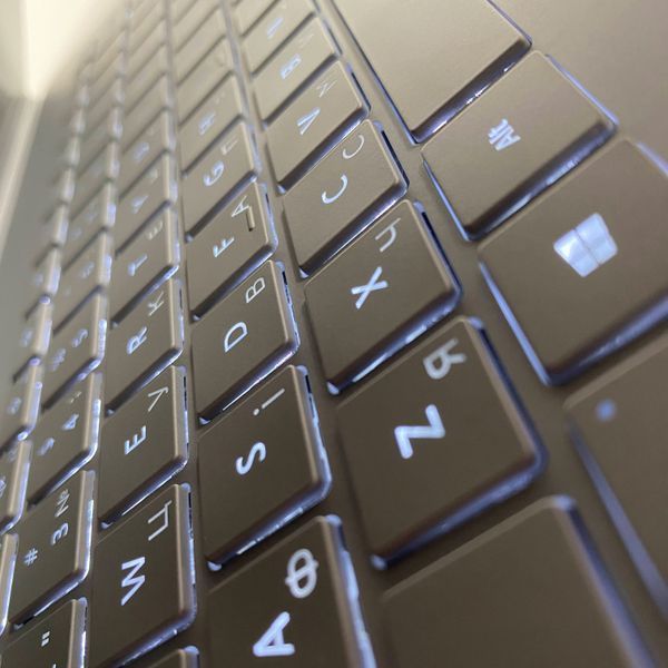 Ноутбук Microsoft Surface Book 2 Touch i7-8650U/GTX 1060 6GB/16 RAM/512 SSD а-1889 фото