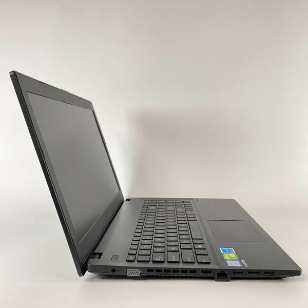 Ноутбук Asus Pro 15.6" HD i7-8550U/16 RAM/256 SSD/Nvidia MX110 2 GB q-182 фото