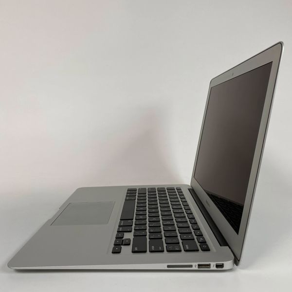 Ноутбук Apple MacBook Air A1466 13.3" i5-5250U\8 GB RAM\256 GB SSD а-1430 фото