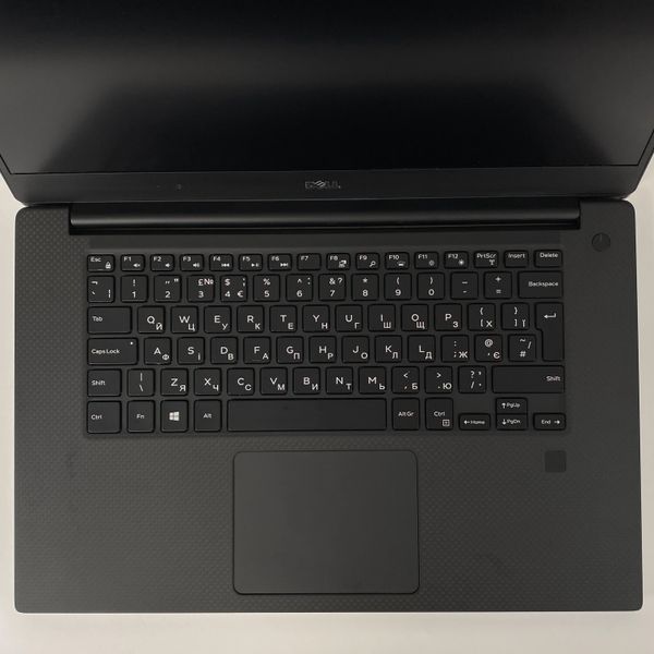 Ноутбук Dell XPS 15 9560 15.6" FullHD i7-7700HQ\16 RAM\512 SSD\Nvidia GTX 1050 4GB а-2538 фото