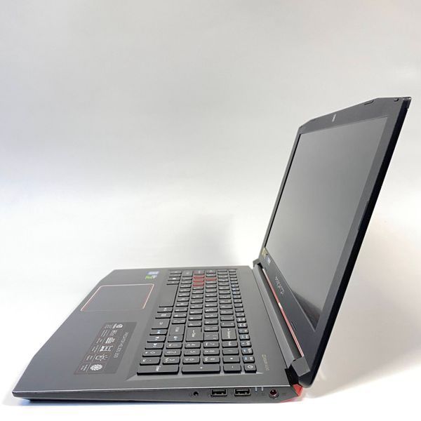 Ноутбук Acer Predator 15.6" 144 GHz i7-8750H/GTX 1060 6GB/16RAM/512SSD а-1065 фото