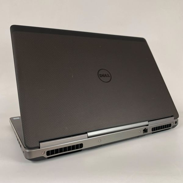 Ноутбук Dell Precision 7720 17.3" FullHD Xeon E3-1505M v6\16 RAM\500 SSD\Quadro P5000 16 GB а-3025 фото