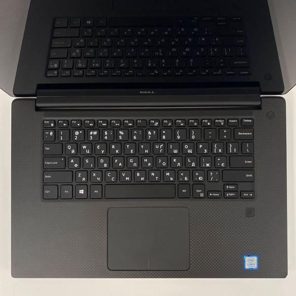 Ноутбук Dell XPS 15 9560 4K i5-7300HQ/Nvidia GTX 1050 4GB/16RAM/512SSD q-81 фото