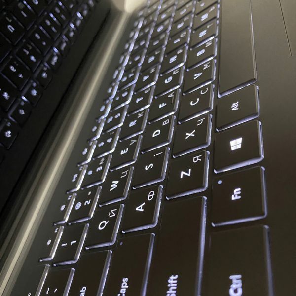 Ноутбук Microsoft Surface Book 2 13.5" i7-8650U/GTX1050 2GB/16GB/512GB а-1191 фото