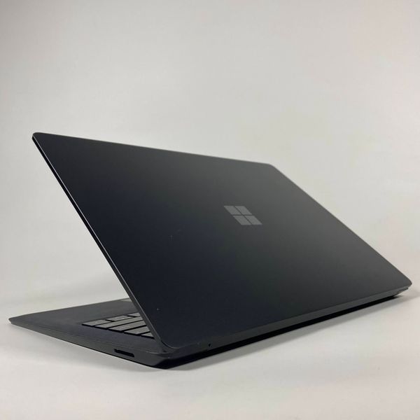 Ноутбук Microsoft Surface Laptop 2 Touch 13.5 2K i7-8650U/16RAM/512SSD q-32 фото