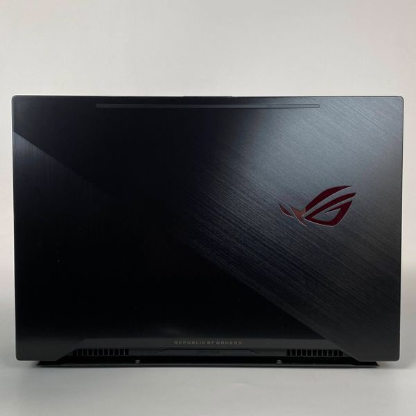 Ноутбук Asus ROG Zephyrus 15.6" FullHD 144 Hz i7-8750H/16 RAM/512 SSD/Nvidia GTX 1070 8 GB а-3114 фото