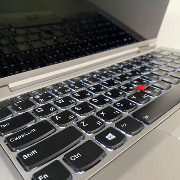 Ноутбук Lenovo ThinkPad X380 Yoga 13.3" Touch i5-8250U/8GB RAM/256 SSD а-737(2) фото