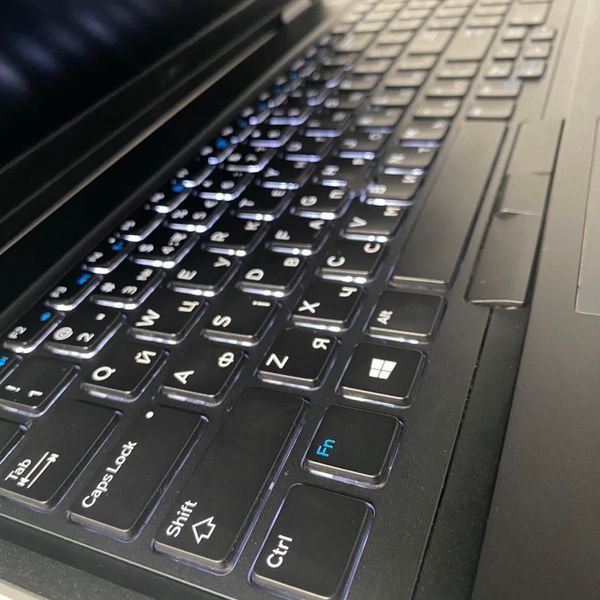 Ноутбук Dell Latitude 5591 15,6" FullHD i5-8400H\16GB RAM\512GB SSD а-796 фото